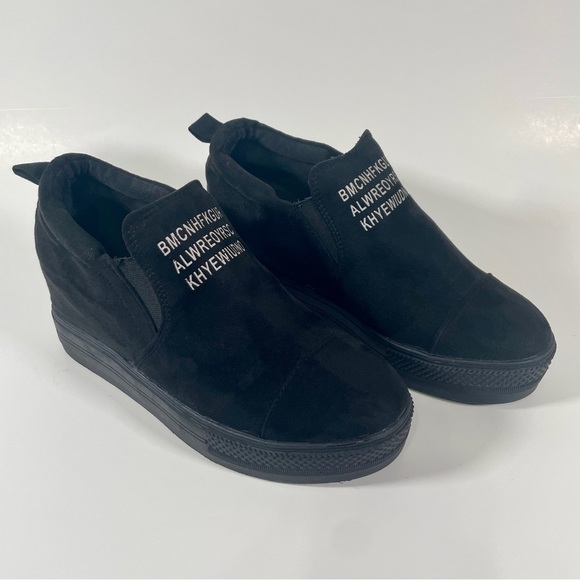 Letter sneakers, wedge style, US size 8.5 - Picture 4 of 7